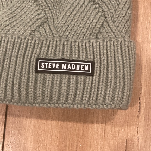 Steve Madden Beanie Size OS - Picture 3 of 6